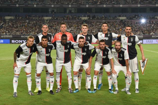 U21女排世锦赛：中国女排强势晋级，与美国队的巅峰对决锁定小组第一（U21女排世锦赛：中国女排强势晋级，与美国巅峰相遇锁定小组头名）