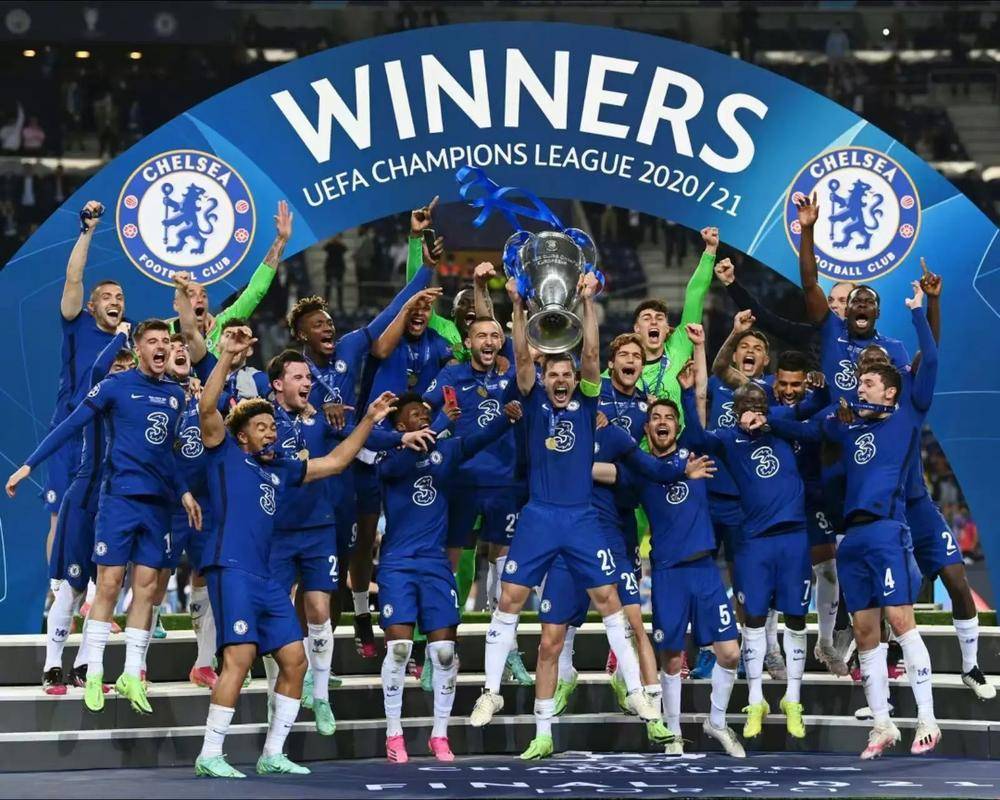 传闻：切尔西和阿森纳领跑马赛前锋罗比尼奥-瓦斯争夺战（据悉，切尔西与阿森纳在马赛前锋罗比尼奥-瓦斯的引进竞赛中占据领先）