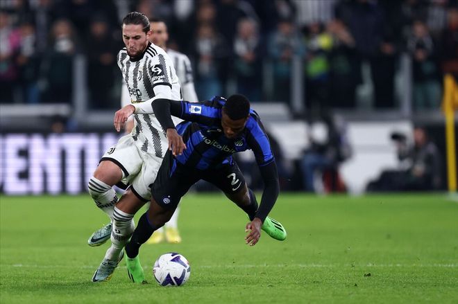 迪马：普利希奇因高烧未随队前往都灵，明日将决定是否出战（迪马：因高烧普利希奇未随队赴都灵，能否出战明日定夺）