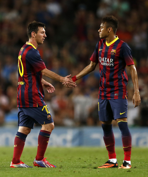 库库雷利亚：亚马尔无需理会批评；永远不能低估巴萨（库库雷利亚：亚马尔不必在意质疑，巴萨从不应被低估）