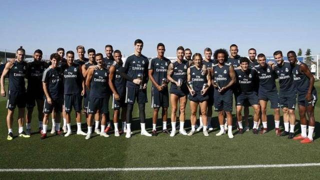 意天空：迪乌夫在国米逐渐展现影响力，或成邓弗里斯合适替补（意天空：迪乌夫在国米愈发抢眼，有望出任邓弗里斯的理想替补）