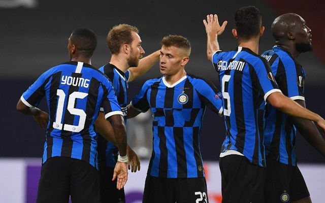 自加盟巴萨以来拉菲尼亚西甲助攻28次，同期仅次于格列兹曼（加盟巴萨后，拉菲尼亚西甲已贡献28次助攻，同期仅次于格列兹曼）