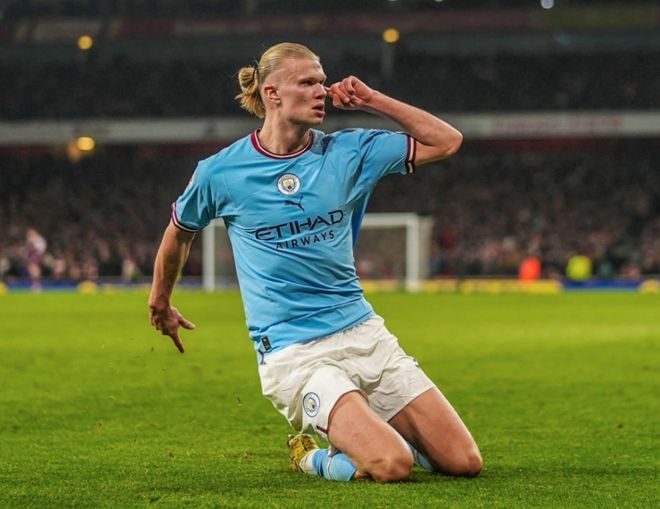 记者：尤文正关注热那亚右后卫诺顿-库菲和维罗纳前锋焦瓦内（报道称尤文图斯盯上热那亚右后卫诺顿-库菲及维罗纳前锋焦瓦内）