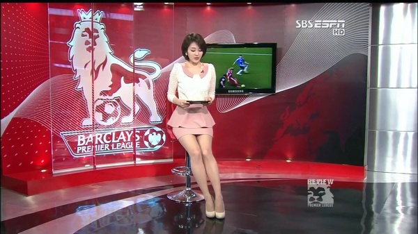 德天空&图片报：奥格斯堡已解雇瓦格纳，球队3胜1平8负排第14（德媒：奥格斯堡解雇主帅瓦格纳，3胜1平8负暂列第14位）