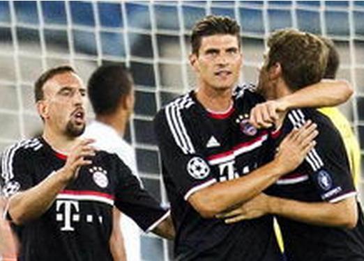 帕尔马官方：铃木彩艳左手中指及手舟骨复合骨折，将接受手术（帕尔马通报：铃木彩艳左手中指与腕舟骨复合性骨折，将接受手术）