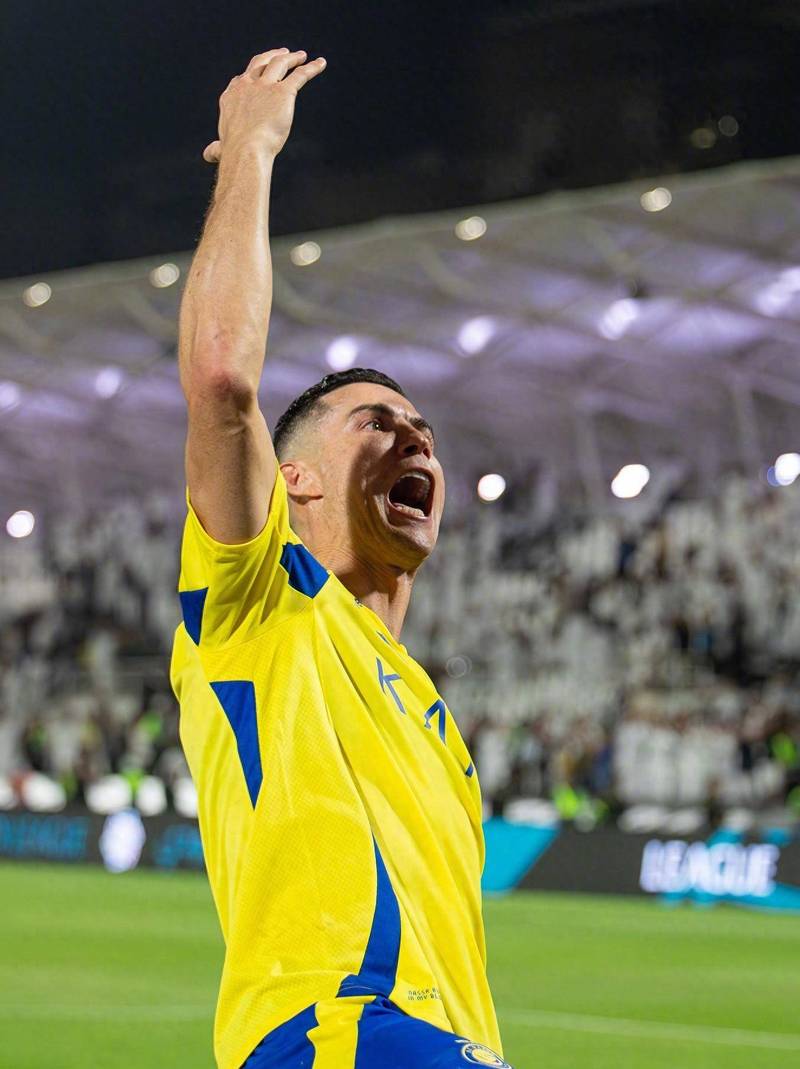 U17世界杯：奥地利2-0九人意大利晋级决赛，莫泽双响（U17世界杯：奥地利2-0力克9人意大利挺进决赛，莫泽梅开二度）