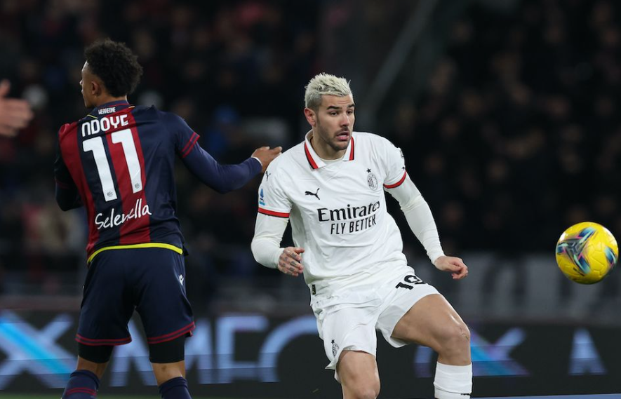 邮报：帕尔默有望战巴萨时复出，拉维亚将至少伤缺一个月（英媒：帕尔默或在对阵巴萨时复出，拉维亚预计至少伤停一个月）